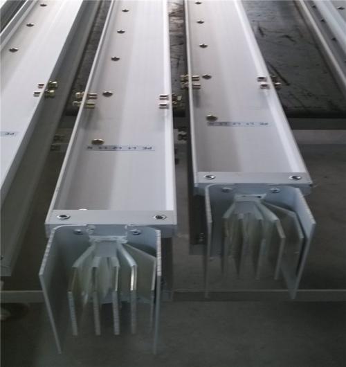 密集型插接式母線槽.jpg 密集型插接式母線槽.jpg