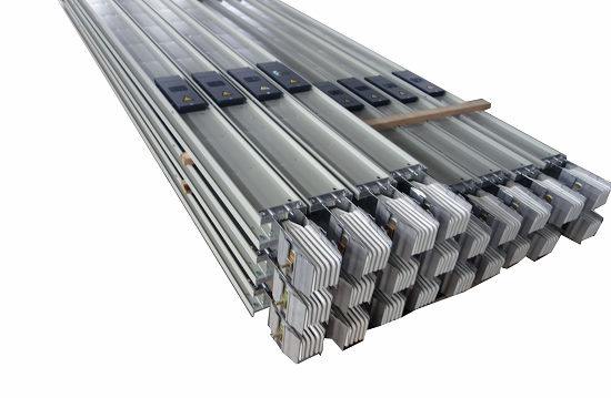 密集型母線(xiàn)槽.jpg 密集型母線(xiàn)槽.jpg